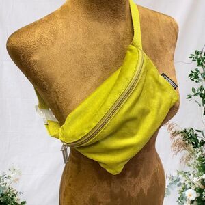 Festival Cottagecore Rave Travel Soft NWT Small Crossbody Fanny Pack